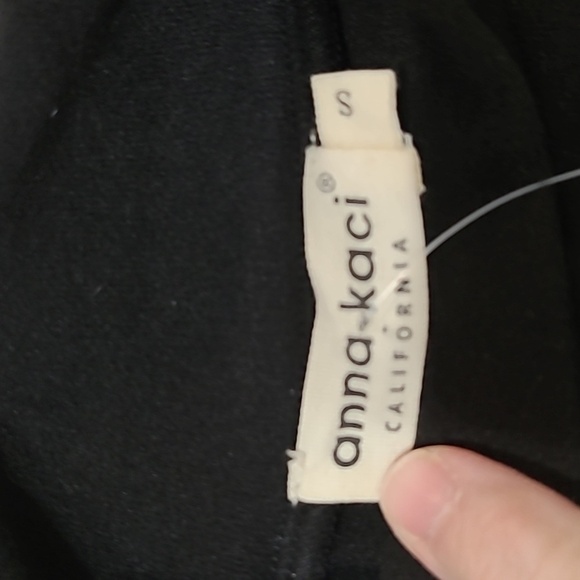 NWT Anna-Kaci Black Top with Rainbow Confetti Sequin Poof Sleeves Size Small - Picture 5 of 13